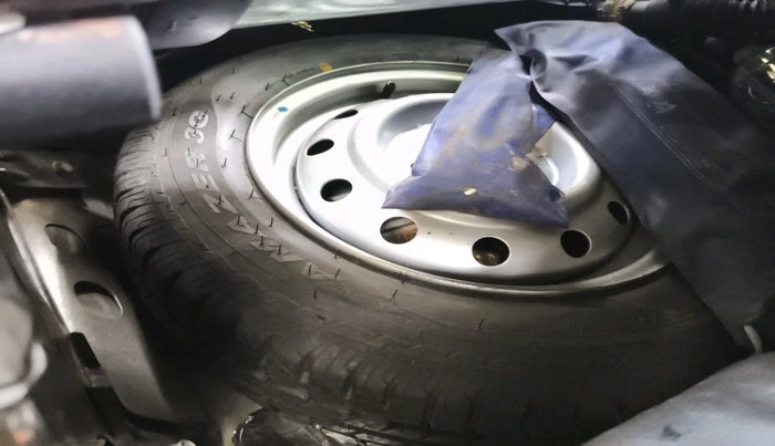 2016 Maruti Wagon R 1.0 LXI CNG, CNG, Manual, 67,315 km, tyre