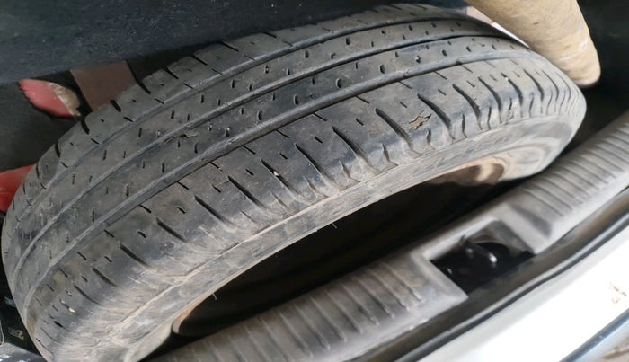 2014 Hyundai Santro Xing GL PLUS, CNG, Manual, 1,06,455 km, tyre