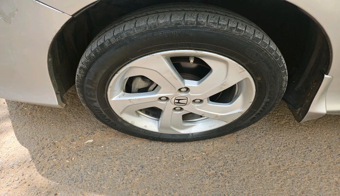 2016 Honda City 1.5L I-VTEC V MT, Petrol, Manual, 96,882 km, tyre