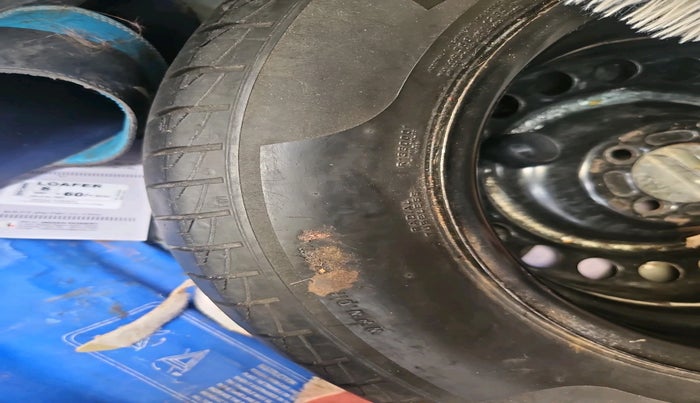 2016 Honda City 1.5L I-VTEC V MT, Petrol, Manual, 96,882 km, tyre