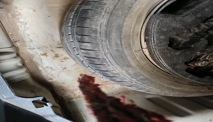 2017 Maruti Ciaz ZDI+ SHVS, Diesel, Manual, 1,57,165 km, tyre