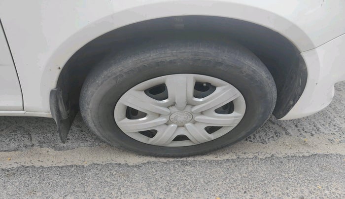 2011 Skoda Fabia AMBIENTE 1.2 TDI, Diesel, Manual, 1,82,287 km, tyre