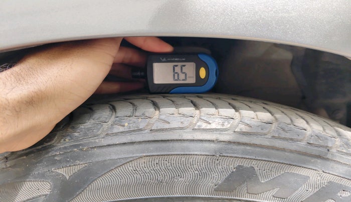 2014 Maruti Celerio VXI, Petrol, Manual, 12,088 km, tyre