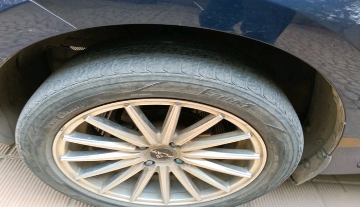 2020 Maruti Swift VXI AMT, Petrol, Automatic, 48,879 km, tyre