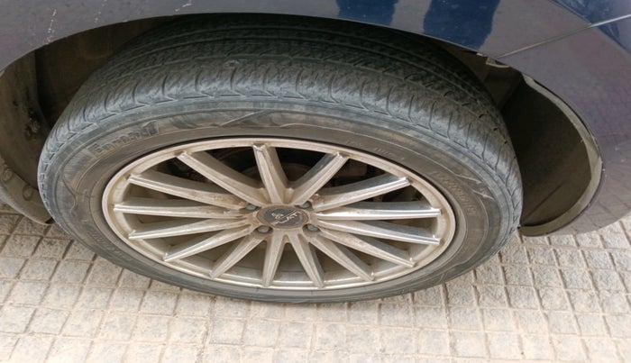 2020 Maruti Swift VXI AMT, Petrol, Automatic, 48,879 km, tyre