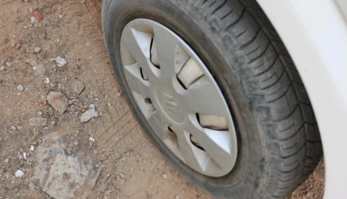 2020 Maruti Eeco 5 STR WITH A/C+HTR, Petrol, Manual, 16,596 km, tyre
