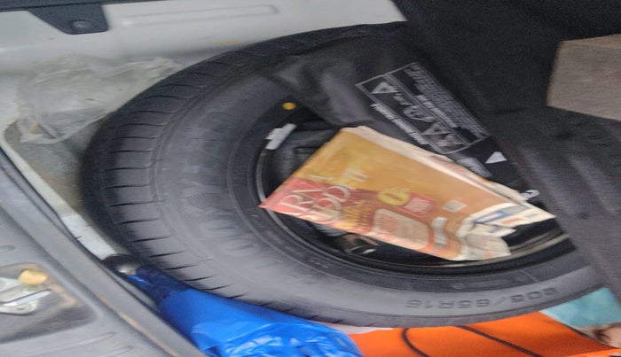 2023 KIA SELTOS HTK PLUS 1.5 IMT, Petrol, Manual, 38,447 km, tyre