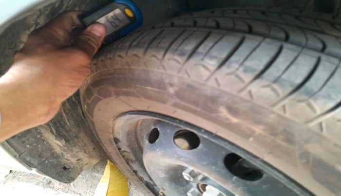 2019 Tata Tiago XT DIESEL, Diesel, Manual, 1,30,311 km, tyre