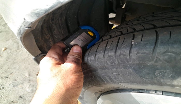 2019 Tata Tiago XT DIESEL, Diesel, Manual, 1,30,311 km, tyre