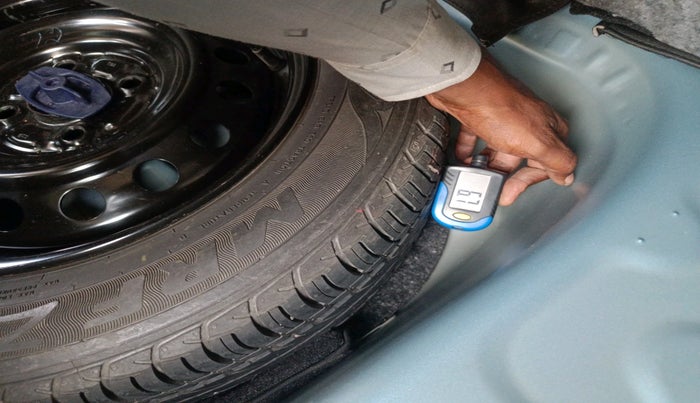 2019 Maruti New Wagon-R ZXI 1.2 AMT, Petrol, Automatic, 80,236 km, tyre