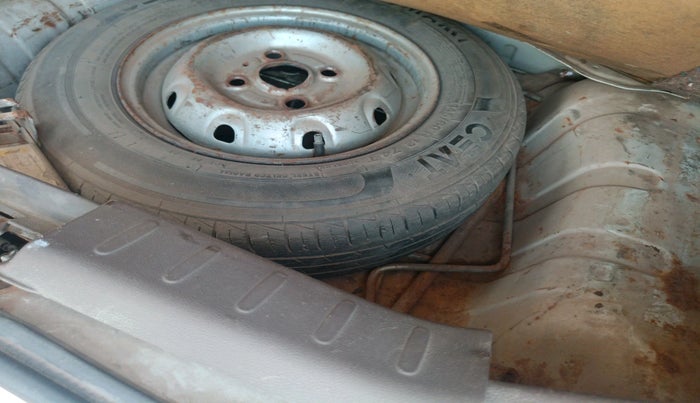 2012 Maruti Alto 800 LXI, Petrol, Manual, 1,49,271 km, tyre