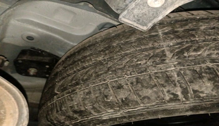 2024 MG HECTOR PLUS SAVVY PRO 1.5 TURBO CVT 7 STR, Petrol, Automatic, 8,285 km, tyre