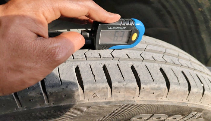 2024 Tata PUNCH Creative Plus (S) AMT, Petrol, Automatic, 15,310 km, tyre