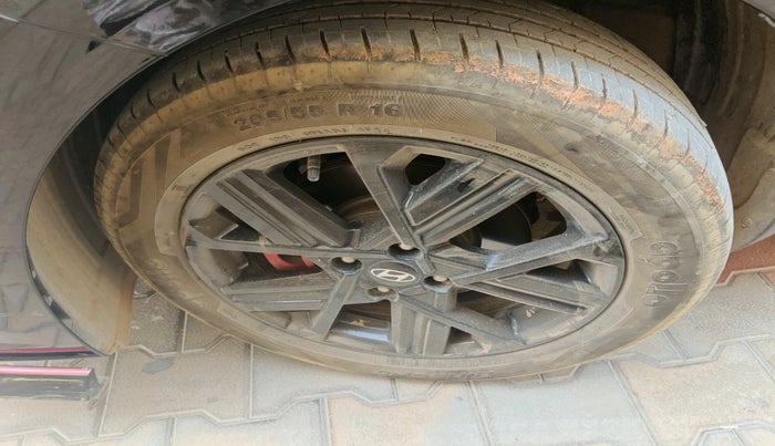 2024 Hyundai Verna SX (O) 1.5 TURBO PETROL DCT, Petrol, Automatic, 29,600 km, tyre