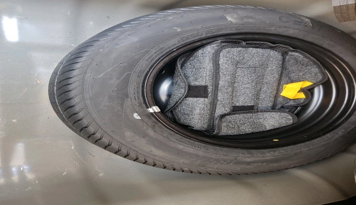 2024 Hyundai Verna SX (O) 1.5 TURBO PETROL DCT, Petrol, Automatic, 29,600 km, tyre