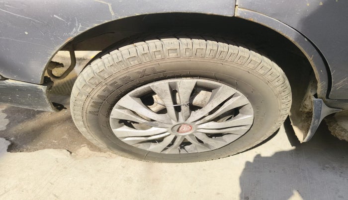 2016 Maruti Eeco 5 STR WITH A/C+HTR, Petrol, Manual, 94,118 km, tyre