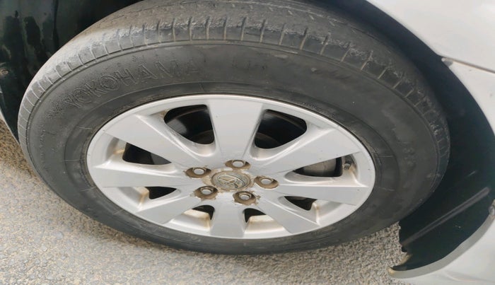 2007 Toyota Camry W2 AT, Petrol, Automatic, 39,783 km, tyre