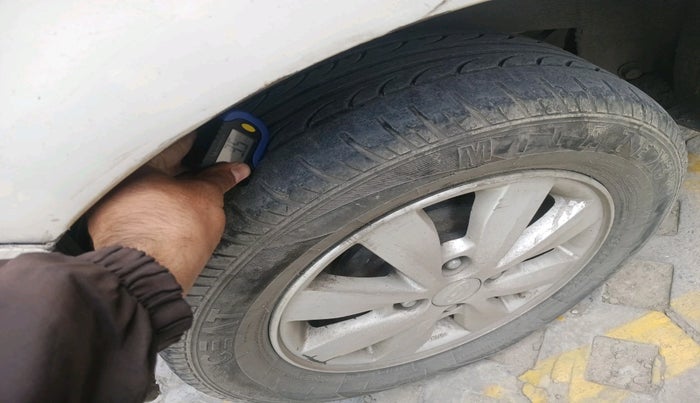 2013 Hyundai i20 SPORTZ 1.2, Petrol, Manual, 1,60,472 km, tyre