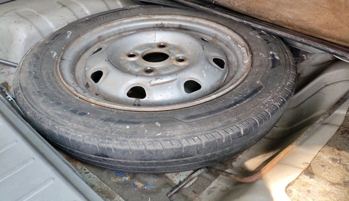 2011 Maruti Alto K10 LXI, Petrol, Manual, 99,028 km, tyre