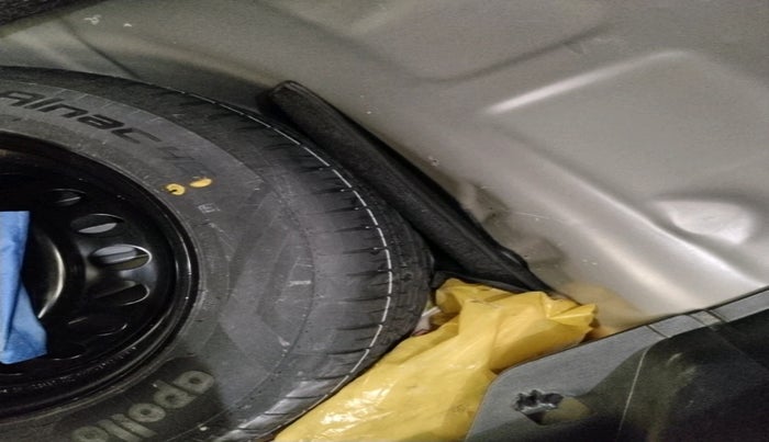 2022 Maruti Baleno DELTA PETROL 1.2, Petrol, Manual, 50,409 km, tyre