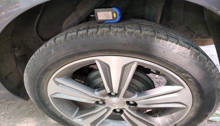 2017 Hyundai Verna 1.6 VTVT SX, Petrol, Manual, 36,057 km, tyre