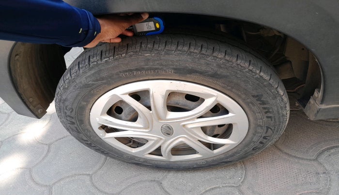 2017 Mahindra KUV 100 NXT K4+ P 6 STR, Petrol, Manual, 17,872 km, tyre