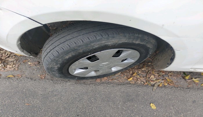 2016 Maruti Swift Dzire VDI, Diesel, Manual, 78,865 km, tyre