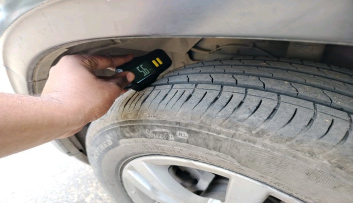 2016 Maruti Vitara Brezza ZDI PLUS DUAL TONE, Diesel, Manual, 66,135 km, tyre