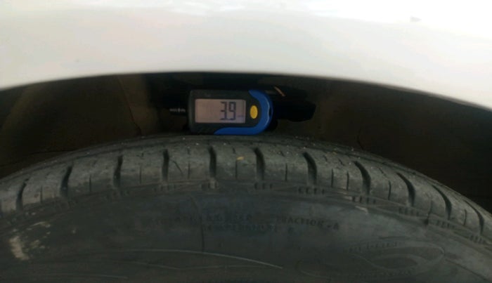 2012 Maruti Ritz VXI, Petrol, Manual, 73,087 km, tyre