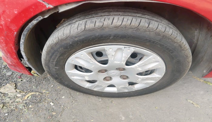 2012 Honda Brio S MT, Petrol, Manual, 91,881 km, tyre