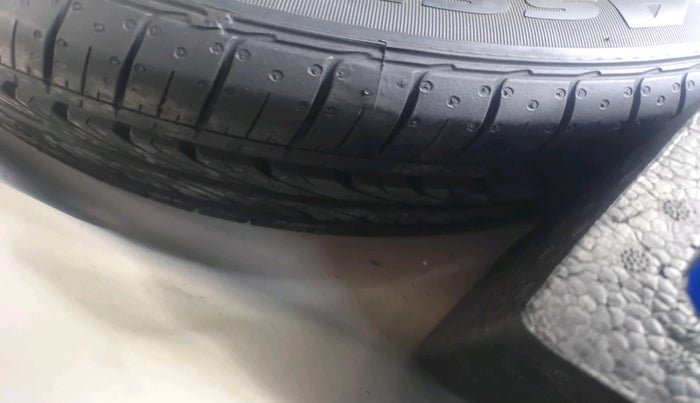 2022 Maruti Ciaz ZETA 1.5 SHVS MT PETROL, Petrol, Manual, 93,381 km, tyre