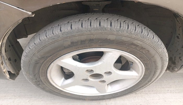 2016 Maruti Wagon R 1.0 LXI CNG, CNG, Manual, 1,11,566 km, tyre