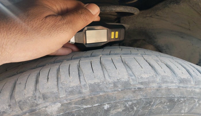 2011 Ford Fiesta ZXI 1.6 PETROL, Petrol, Manual, 73,452 km, tyre