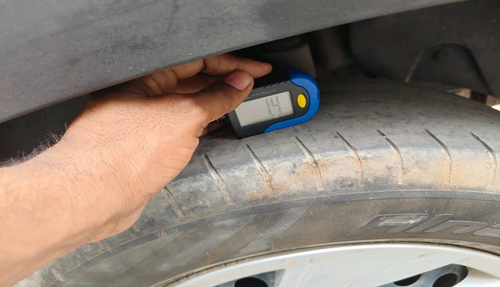 2022 Hyundai Creta EX 1.5 DIESEL, Diesel, Manual, 1,14,662 km, tyre