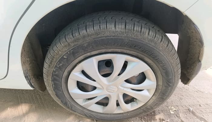 2020 Maruti Swift VXI, Petrol, Manual, 86,801 km, tyre