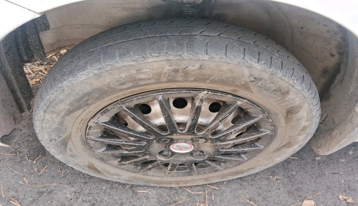 2017 Maruti Wagon R 1.0 LXI CNG, CNG, Manual, 1,66,585 km, tyre