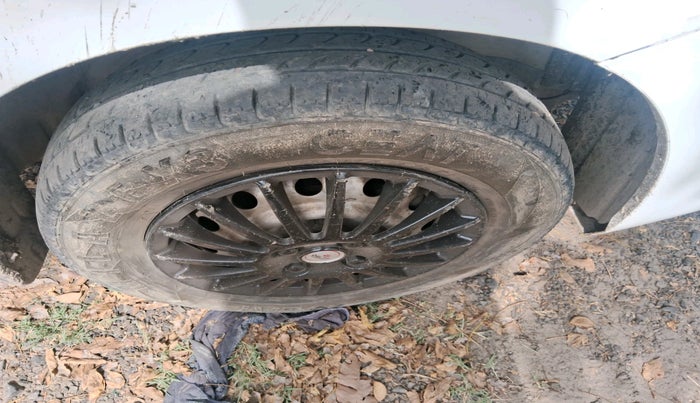 2017 Maruti Wagon R 1.0 LXI CNG, CNG, Manual, 1,66,585 km, tyre