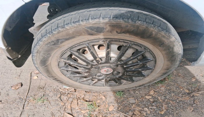 2017 Maruti Wagon R 1.0 LXI CNG, CNG, Manual, 1,66,585 km, tyre