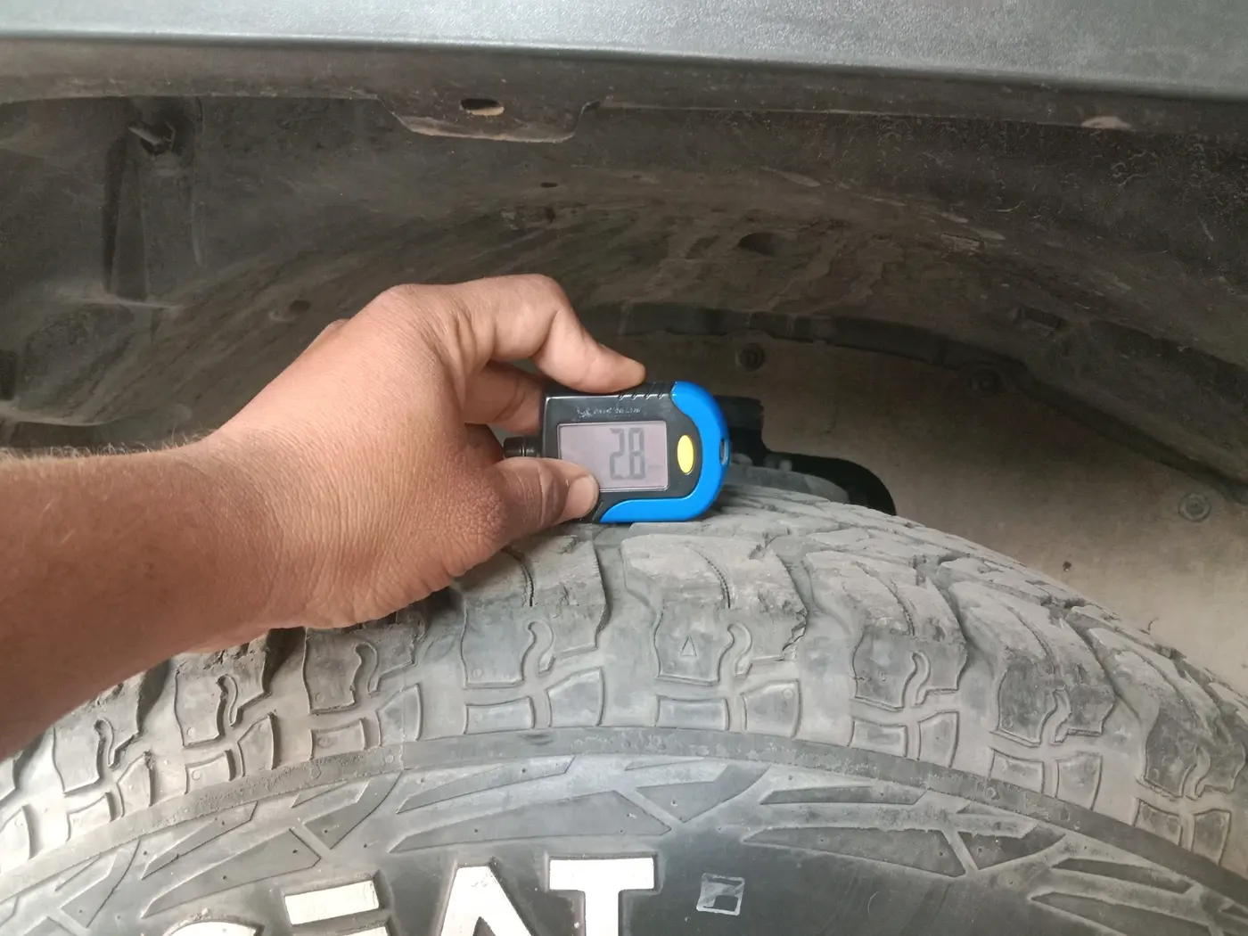 2020 Mahindra Thar LX  P 4WD AT CONVERTIBLE, Petrol, Automatic, 31,801 km, tyre