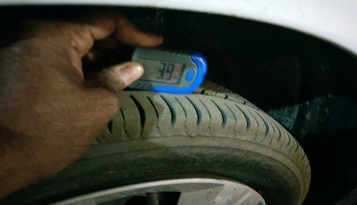 2011 Maruti Wagon R 1.0 VXI, Petrol, Manual, 58,887 km, tyre