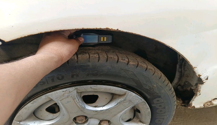 2013 Hyundai Santro Xing GL, CNG, Manual, 1,01,692 km, tyre