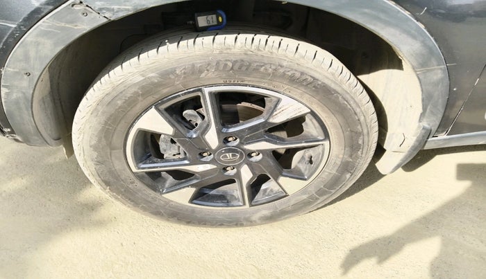 2019 Tata NEXON XM PETROL, Petrol, Manual, 52,034 km, tyre