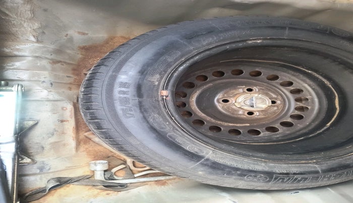 2013 Honda City 1.5L I-VTEC S AT, Petrol, Automatic, 1,24,778 km, tyre