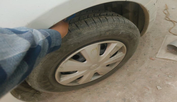 2011 Maruti Swift Dzire VXI, Petrol, Manual, 71,281 km, tyre