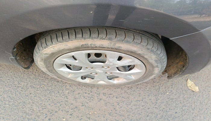 2014 Hyundai Grand i10 SPORTZ 1.1 CRDI, Diesel, Manual, 87,810 km, tyre