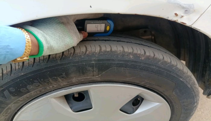 2023 Maruti New Wagon-R VXI CNG 1.0, CNG, Manual, 44,795 km, tyre