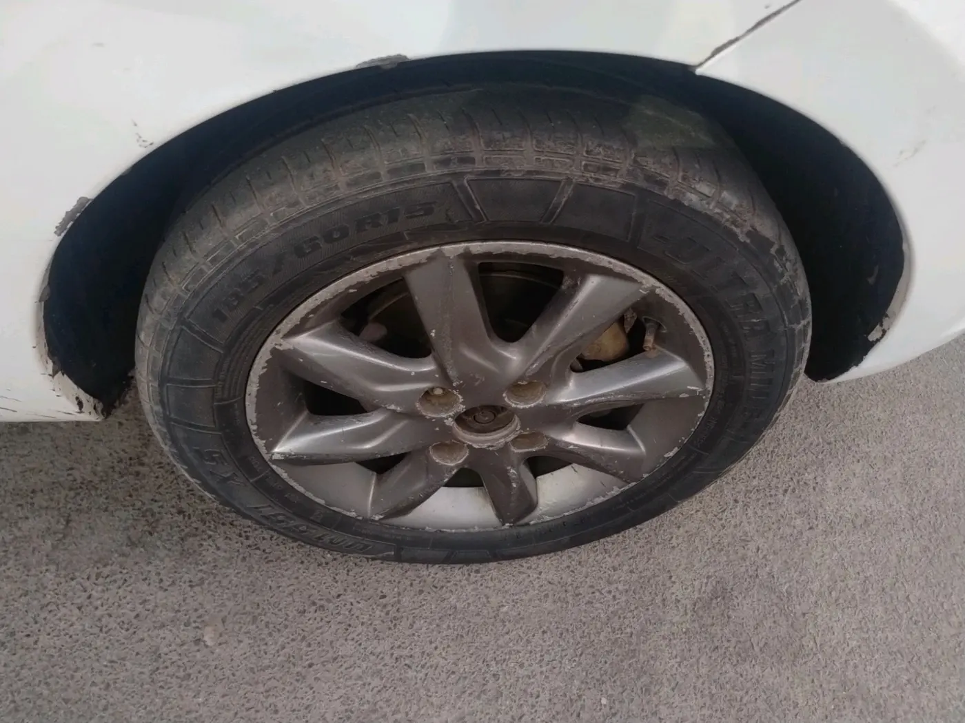 2015 Tata Bolt XT QUADRAJET, Diesel, Manual, 1,52,634 km, tyre
