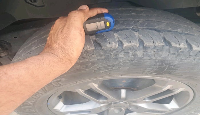 2022 Mahindra Thar LX HARD TOP 4WD MT, Diesel, Manual, 46,933 km, tyre