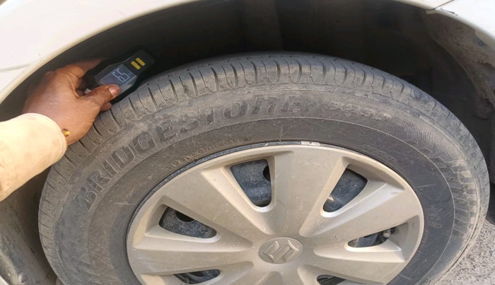 2011 Maruti Swift Dzire VXI, Petrol, Manual, 80,036 km, tyre