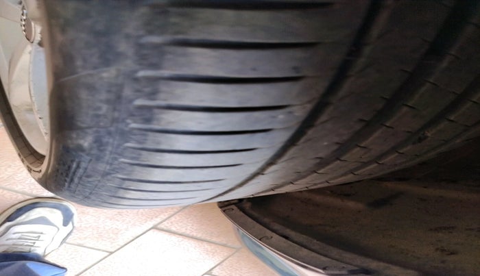 2018 Audi A4 30 TFSI S-Line, Petrol, Automatic, 1,14,544 km, tyre